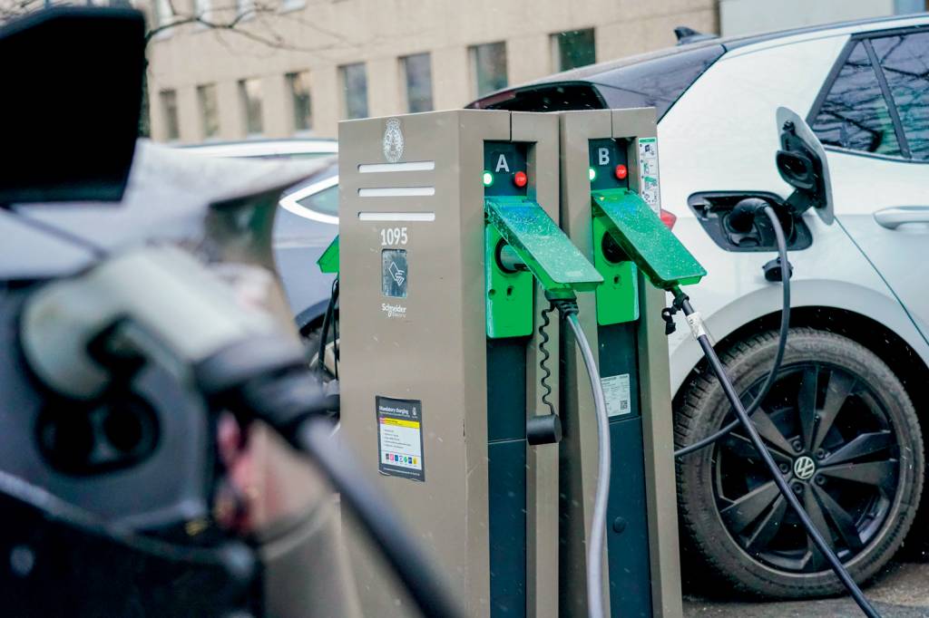 Charging stations NOVA MATRIZ - Carregamento de carro elétrico: opção por frota não poluente